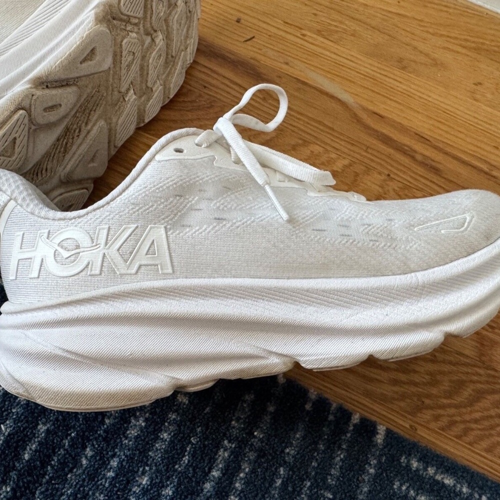 Women's - Hoka One One Clifton - Triple White- US 8D, EU40, UK 6.5